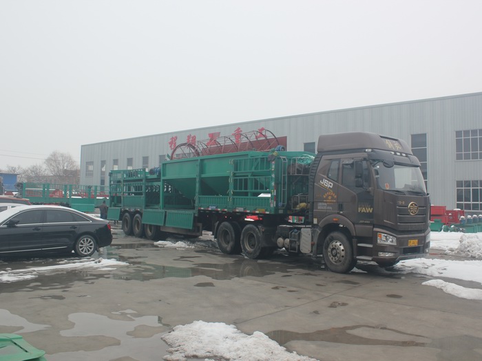 5万吨粉状有机肥生产线发往黑龙江伊春市